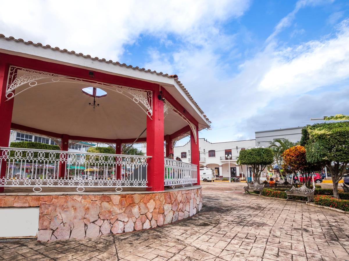 Hotel Las Brisas Catemaco Exterior photo